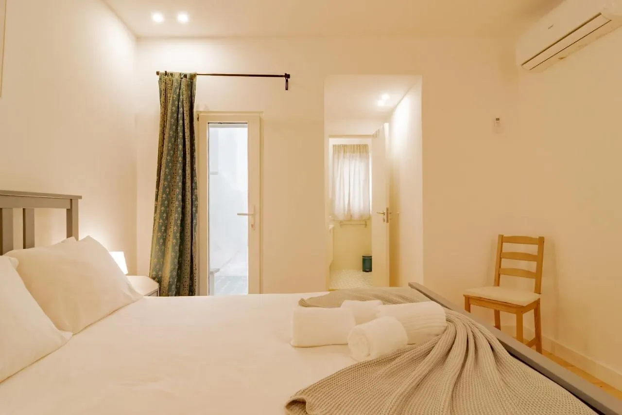 Charming Santos Apartment W/ Patio By Lovelystay Лиссабон Португалия