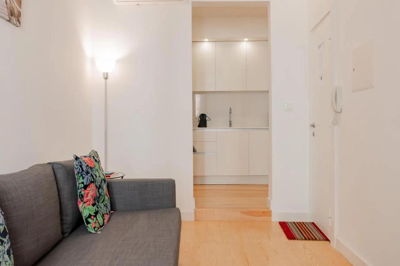 Charming Santos Apartment W/ Patio By Lovelystay Lisboa 0*,  Portugal